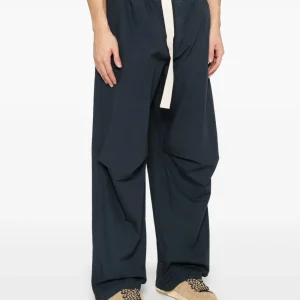 Straight trousers